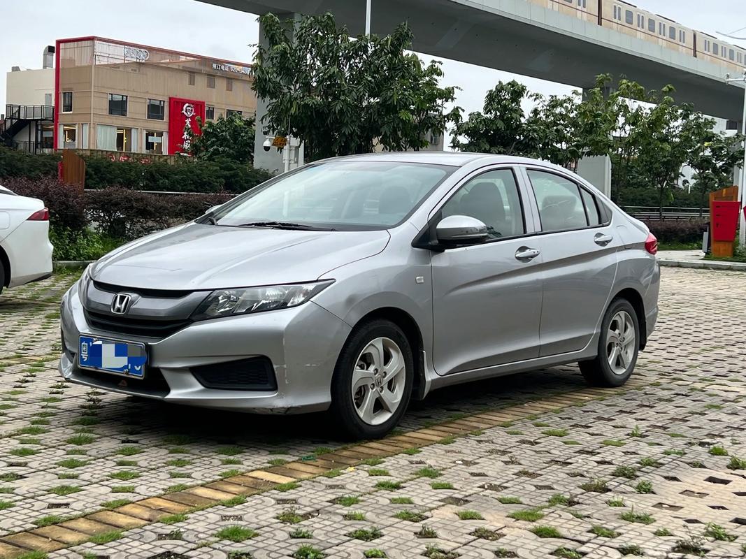 【2008款锋范参数配置,锋范2008款15l自动精英版】