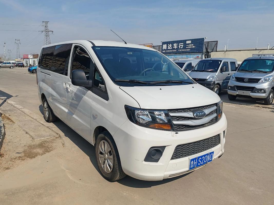 瑞风9座商务车图片(瑞风九座车叫什么车型)