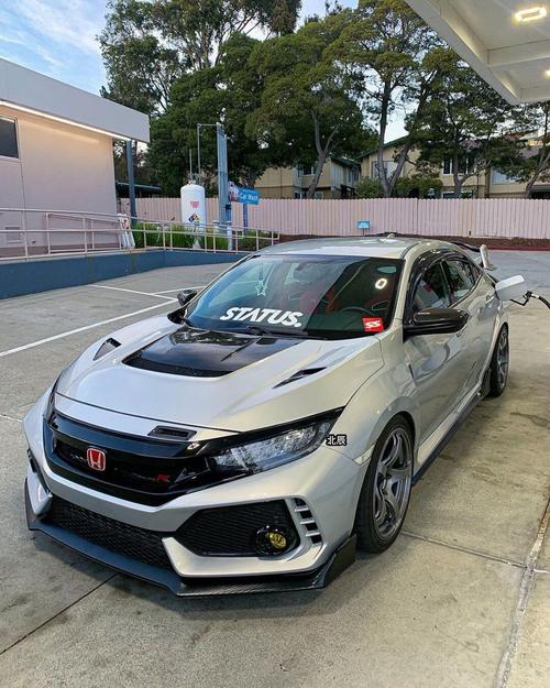 【本田思域怎么改装好看,本田思域改装视频秒杀跑车】